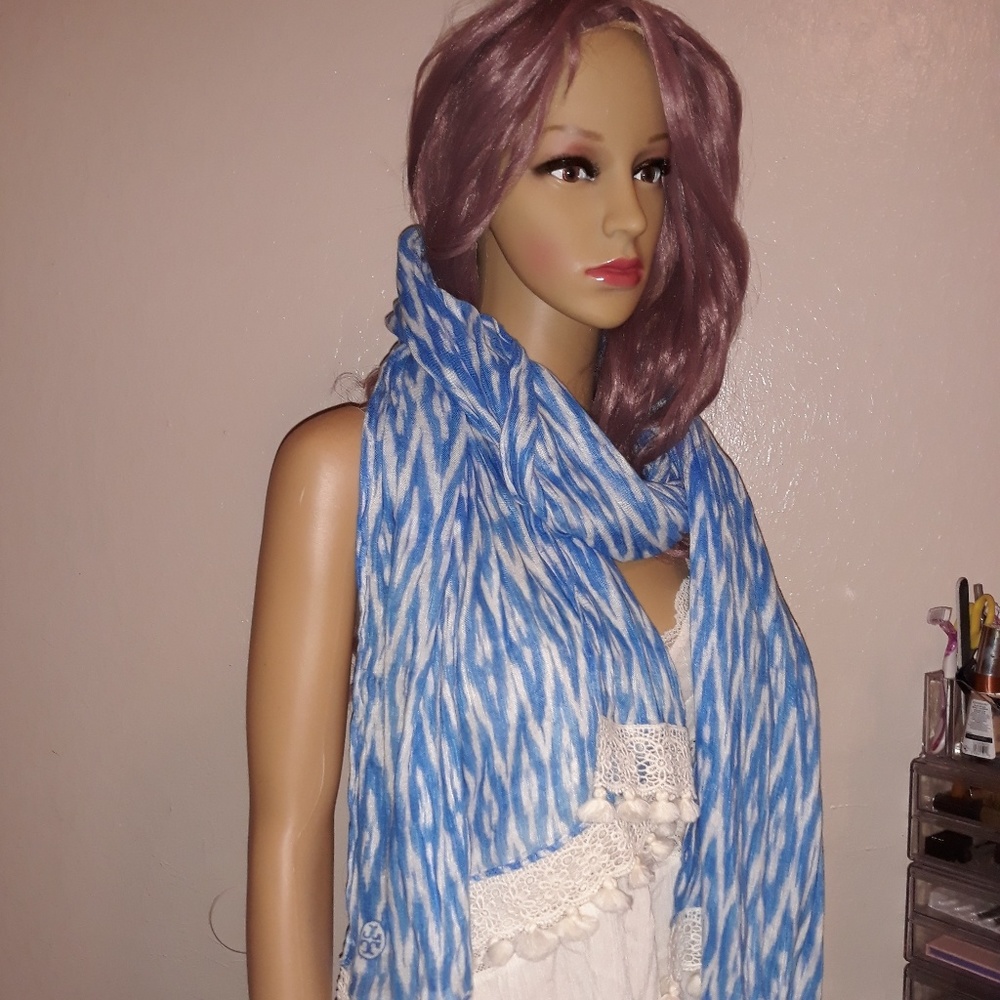 Tory Burch blue and white diamond scarf